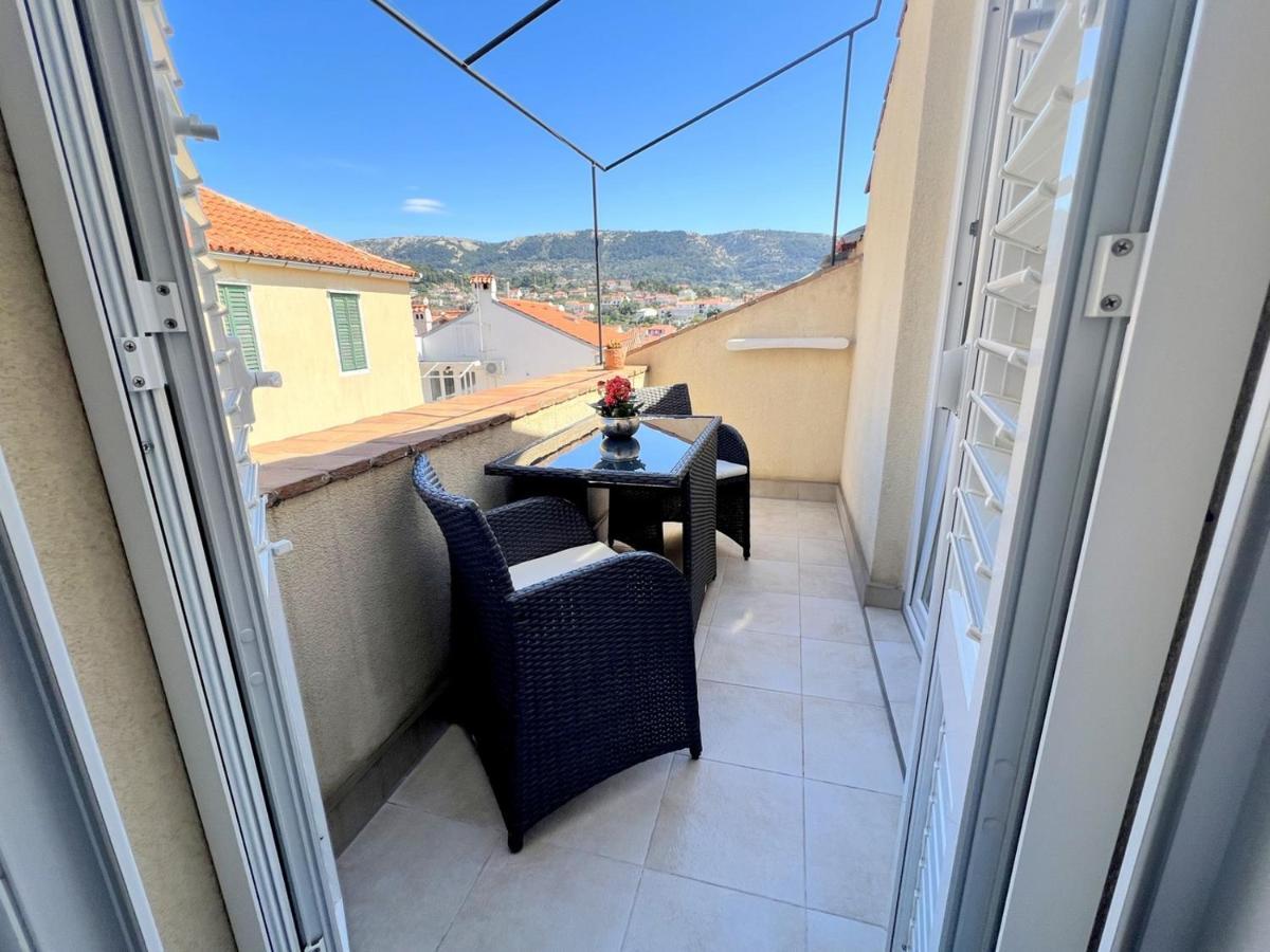 ראב Old Town Rab Pjaceta Accommodation מראה חיצוני תמונה